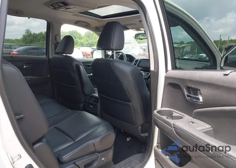 2018 Honda Pilot Touring из США, поврежденный, VIN 5FNYF6H91JB028626